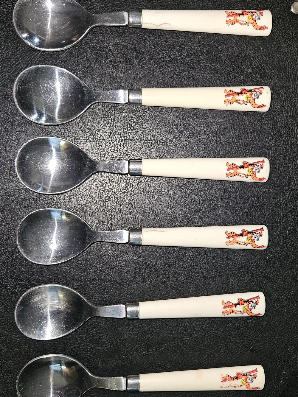 Vintage 1991 Kellogg's Tony the Tiger Skiing Cereal Spoons - Matching Set of 6